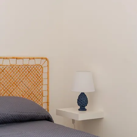 Zisa Romantic Terrace & Private Outdoor Jacuzzi Palermo