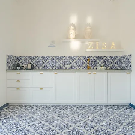 Zisa Romantic Terrace & Private Outdoor Jacuzzi * Palermo