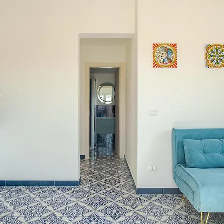 Zisa Romantic Terrace & Private Outdoor Jacuzzi Appartement *