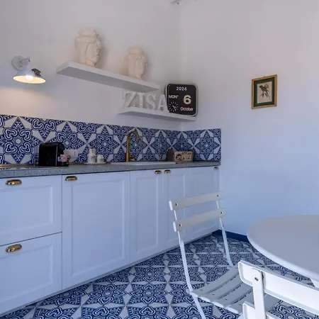 Zisa Romantic Terrace & Private Outdoor Jacuzzi Appartement