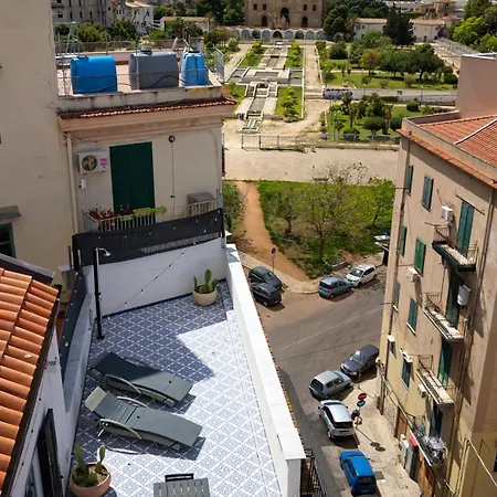 Appartement Zisa Romantic Terrace & Private Outdoor Jacuzzi Palermo