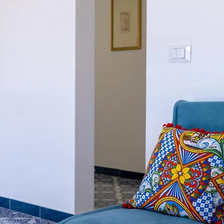 Appartement Zisa Romantic Terrace & Private Outdoor Jacuzzi Palermo