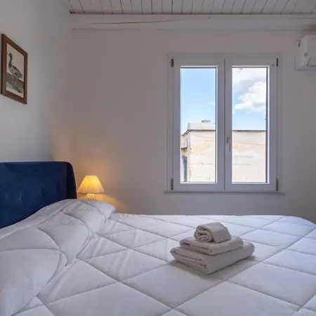 Zisa Romantic Terrace & Private Outdoor Jacuzzi * Palermo