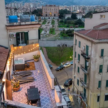 Zisa Romantic Terrace & Private Outdoor Jacuzzi Palermo