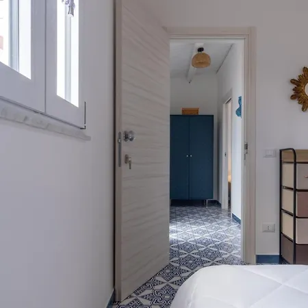 Zisa Romantic Terrace & Private Outdoor Jacuzzi Апартаменты Палермо